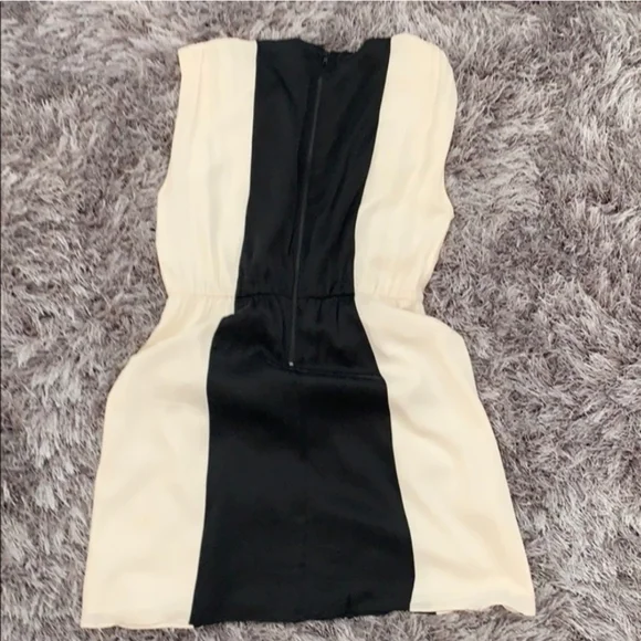 Alice and Olivia Silk dress Medium FLAWED Medium - Picture 2 of 12